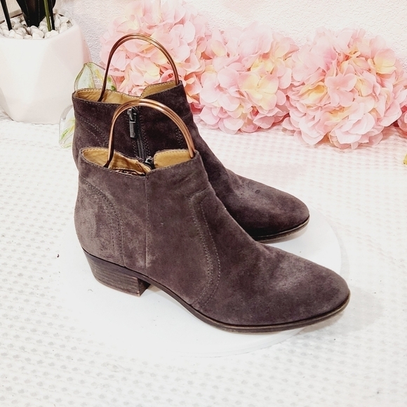 Lucky Brand Brolley Side Zip Leather Ankle Bootie Size 8.5M - Picture 6 of 12